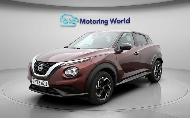 Used Nissan Juke N-Connecta 114 HP (83 kW) 2023 Red SUV