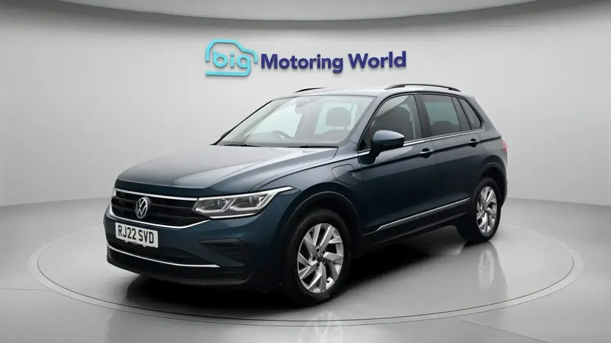 Used VW Tiguan Life 245 HP (180 kW) 2022 Blue SUV