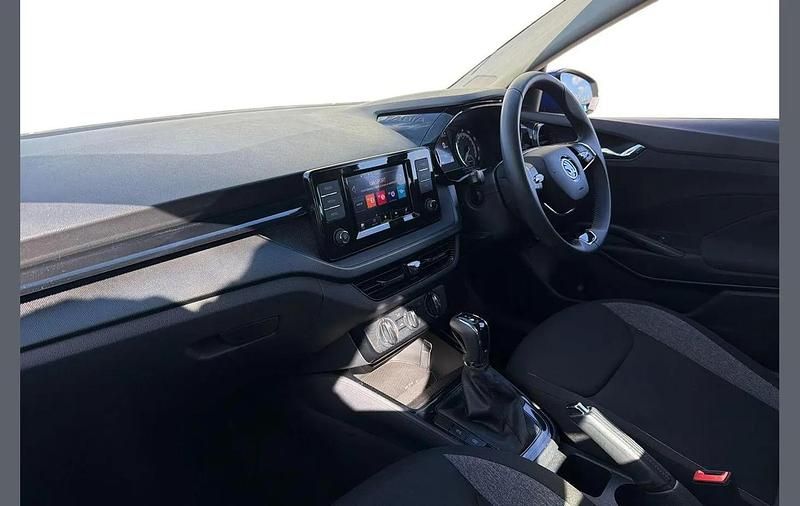 Used Skoda Fabia Comfort 108 HP (79 kW) 2024 Blue Hatchback