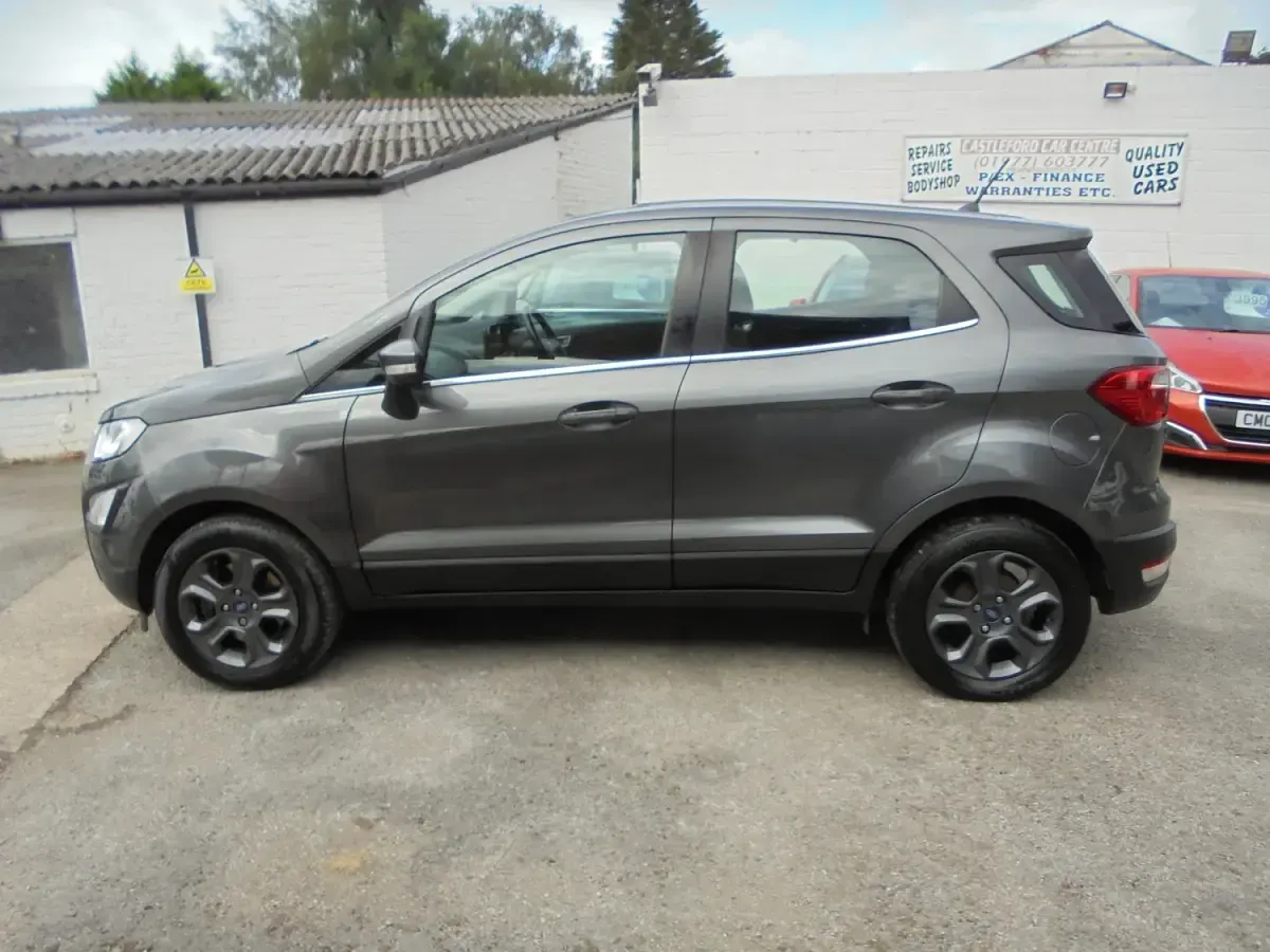 Used Ford Ecosport Zetec 100 HP (73 kW) 2018 Grey SUV