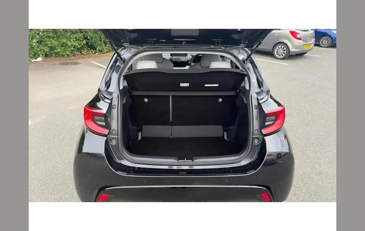 Used Toyota Yaris 116 HP (85 kW) 2023 Black Hatchback