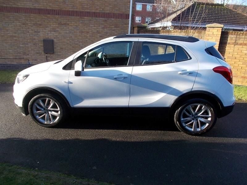 Second-hand Vauxhall Mokka X Active 140 CP (102 kW) 2016 Alb SUV