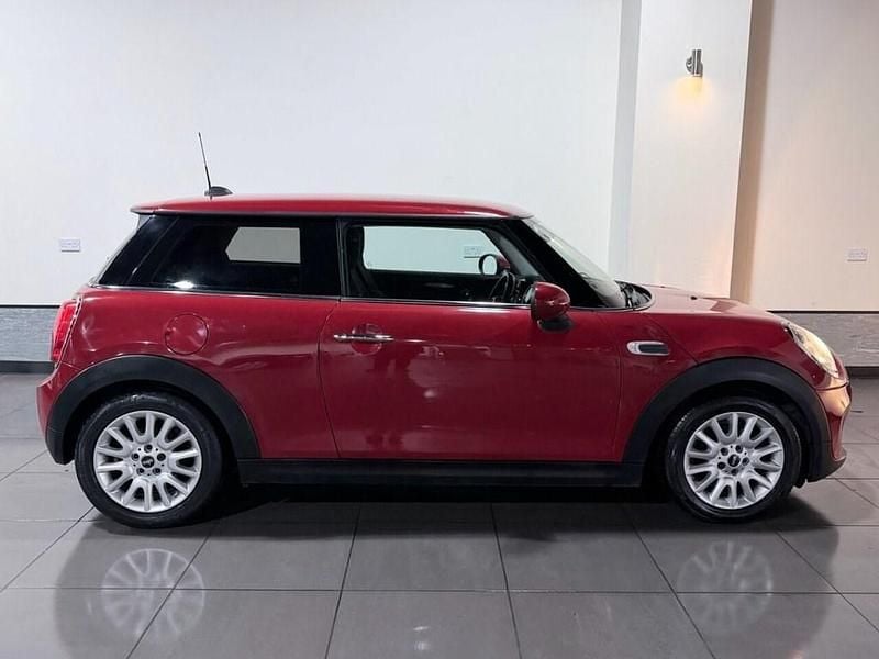 Used Mini Cooper Hatch 136 HP (100 kW) 2014 Red Hatchback
