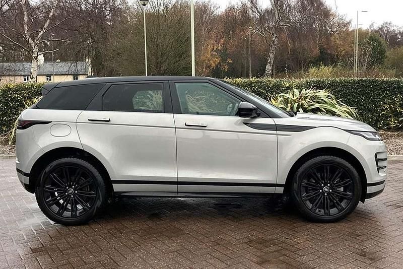 Used Land Rover Range Rover evoque HSE Dynamic 200 HP (147 kW) 2024 Silver SUV