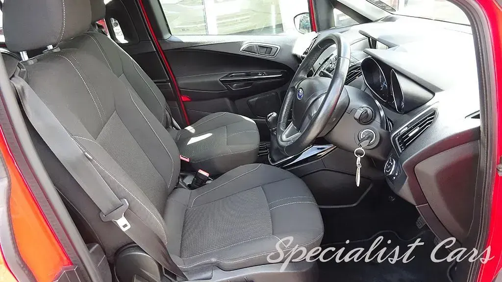 Used Ford B-MAX Zetec 100 HP (73 kW) 2013 Red MPV