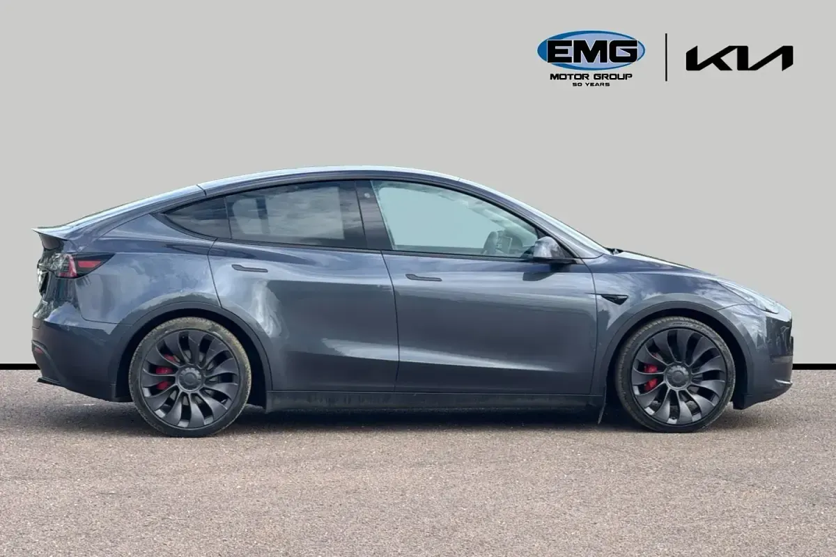 Używany Tesla Model Y Performance 392 kW (534 KM) 2023 Szary SUV