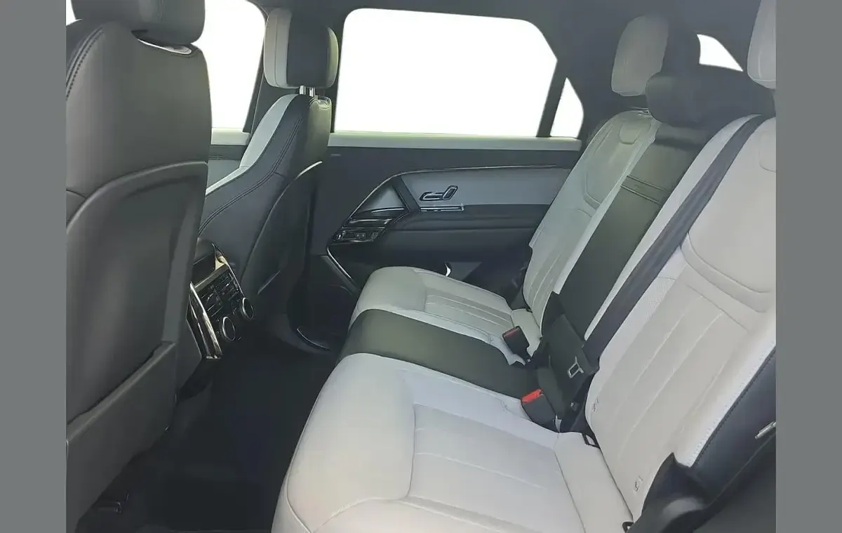 Used Land Rover Range Rover Sport SE Dynamic 296 HP (217 kW) 2024 Grey SUV