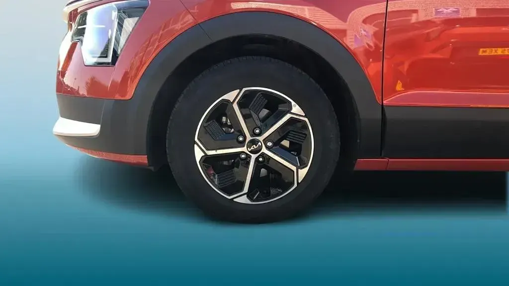 Used Kia Niro 2023 Orange SUV