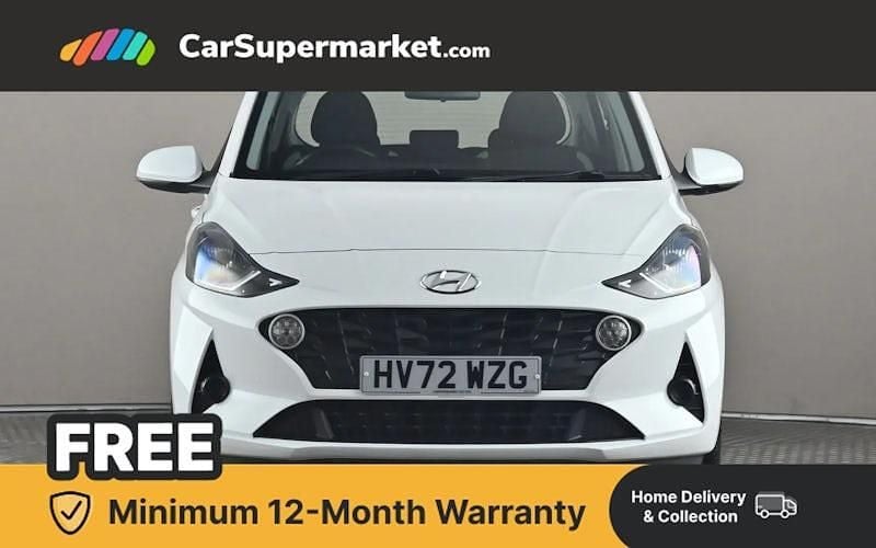 Used Hyundai i10 SE 67 HP (49 kW) 2022 White Hatchback