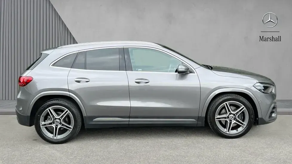 Used Mercedes GLA200 Executive 163 HP (119 kW) 2024 Grey SUV