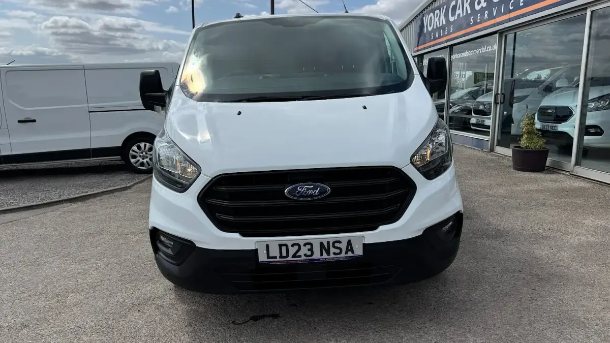 Used Ford Transit Custom S 2023 White Van