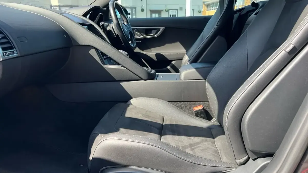Used Jaguar F-Type R-Dynamic 300 HP (220 kW) 2018 Grey Coupe