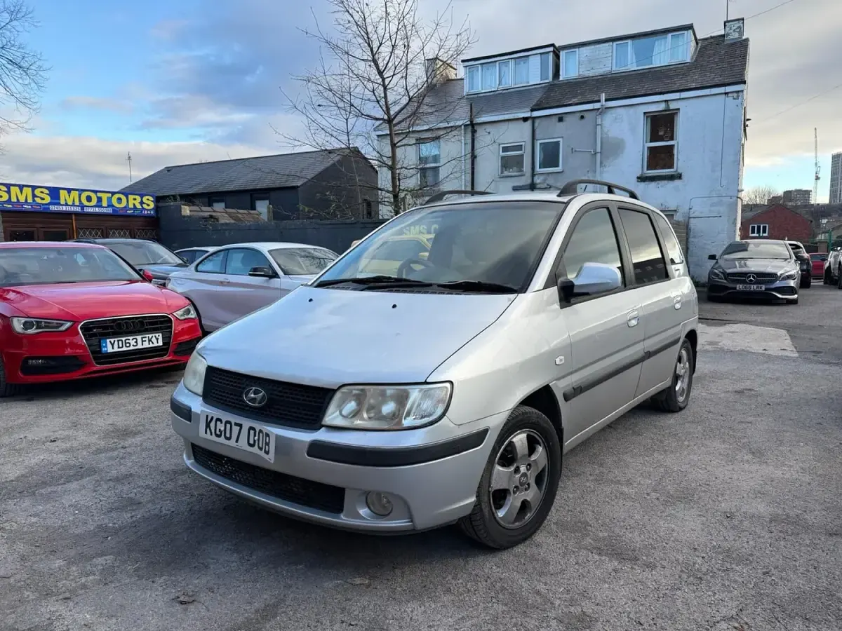 Used Hyundai Matrix 102 HP (75 kW) 2007 Silver MPV