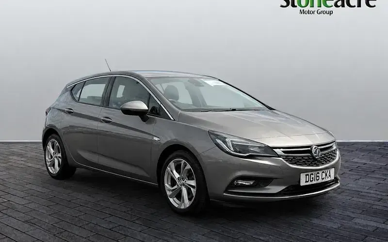 Used Vauxhall Astra SRi 200 HP (147 kW) 2019 Hatchback
