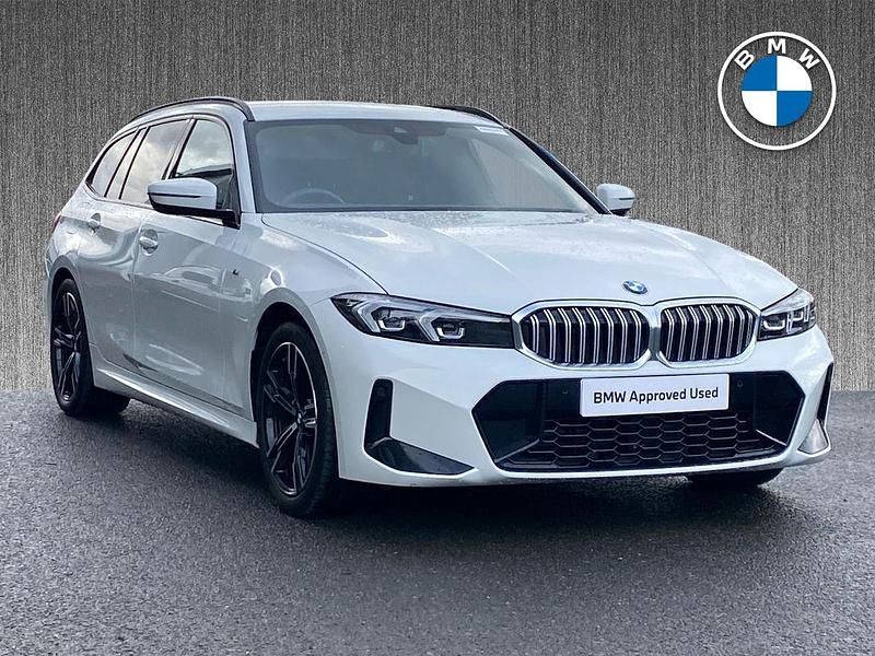 White Used 2023 BMW 320 M Sport Estate | £31,999 (Expensive) - Image 1/4