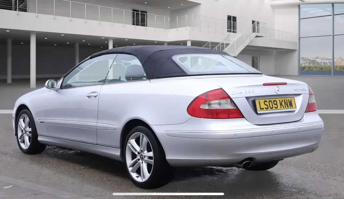 Used Mercedes CLK200 Avantgarde 2009 Silver Cabriolet