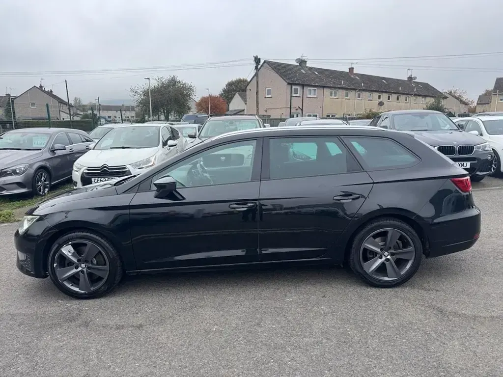 Used Seat Leon FR Sport 184 HP (135 kW) 2015 Black Estate