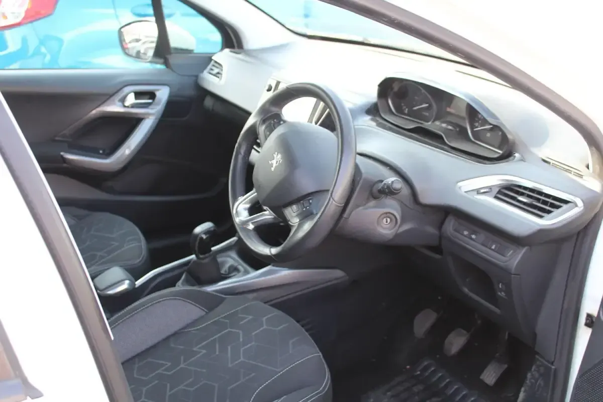 Used Peugeot 2008 Active 2017 White SUV