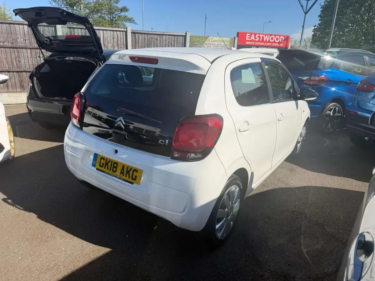 Używany Citroën C1 Feel 2018 Biały Hatchback