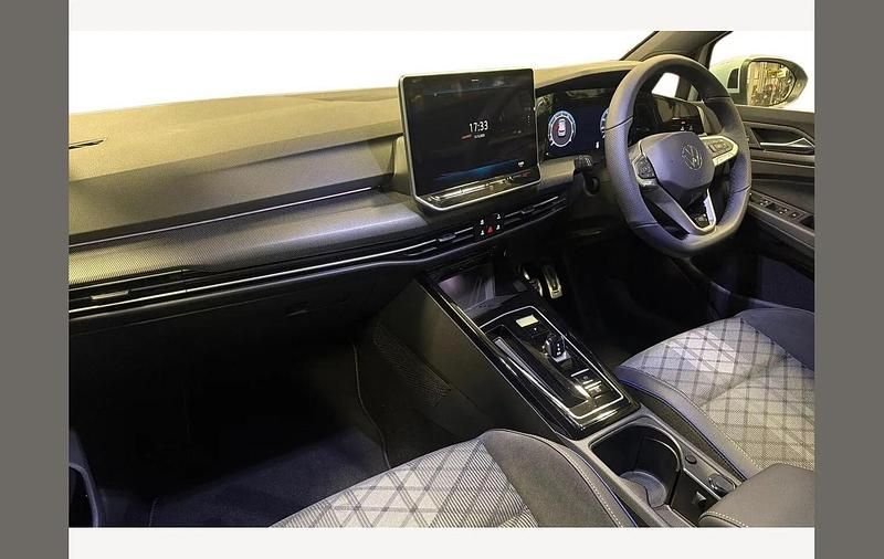 New VW Golf VIII R-line 150 HP (110 kW) 2025 Blue Hatchback