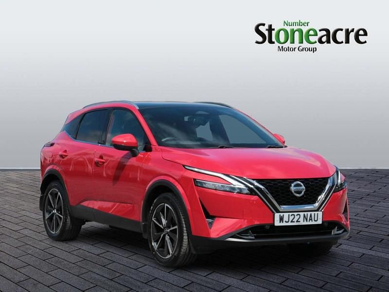 Red Used 2022 Nissan Qashqai Tekna SUV | £18,995 (A bit pricey) - Image 1/4