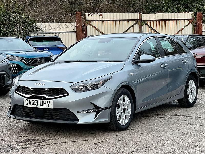 Used Kia Ceed 158 HP (116 kW) 2023 Grey Hatchback