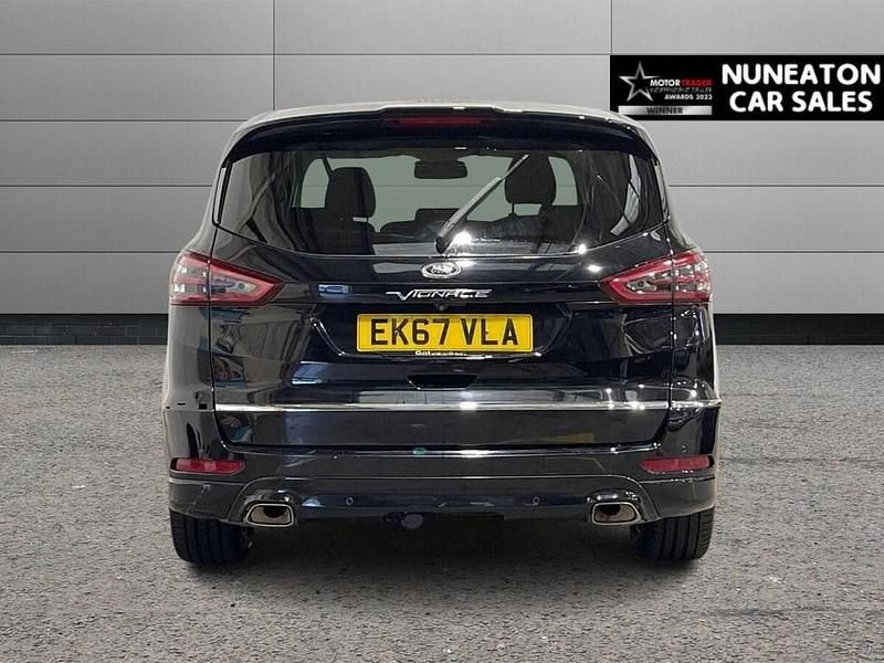 Used Ford S-MAX Vignale 180 HP (132 kW) 2017 Black MPV