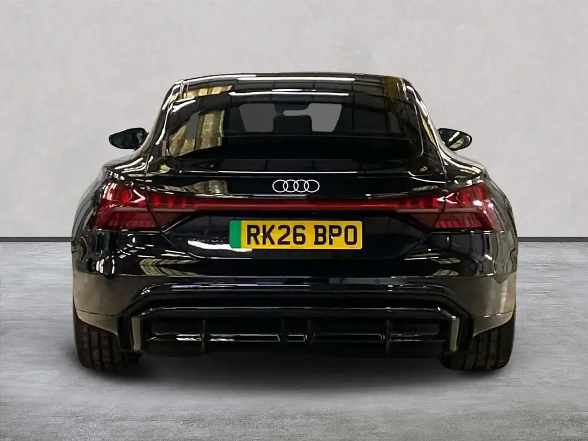 Used Audi e-tron GT quattro Advanced 369 kW (503 HP) 2026 Black Sedan