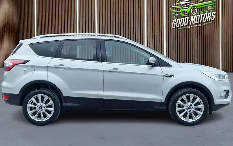 Used Ford Kuga Titanium 120 HP (88 kW) 2019 Silver SUV