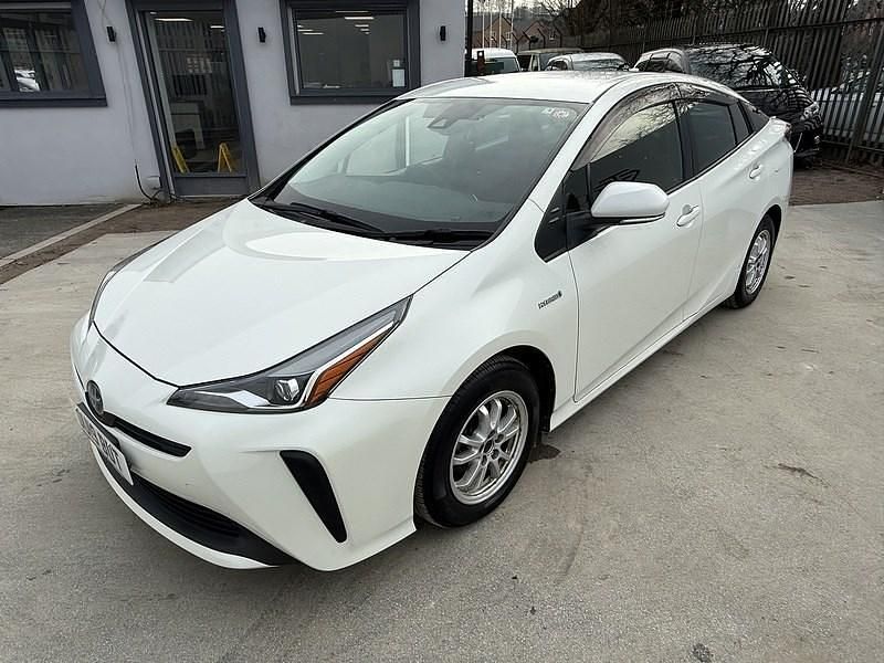 Used Toyota Prius Business Edition 2025 White Hatchback