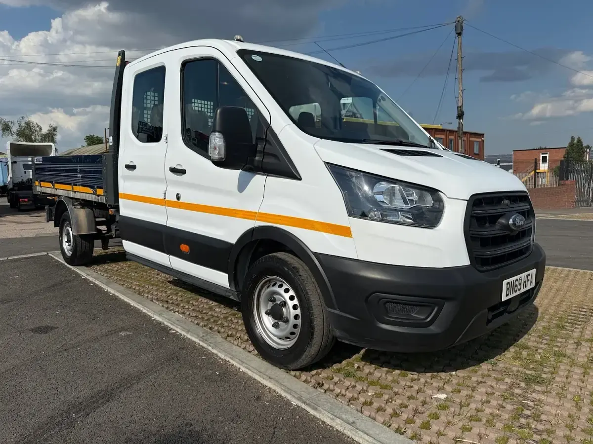 Used Ford Transit 130 HP (95 kW) 2019 White Cabriolet
