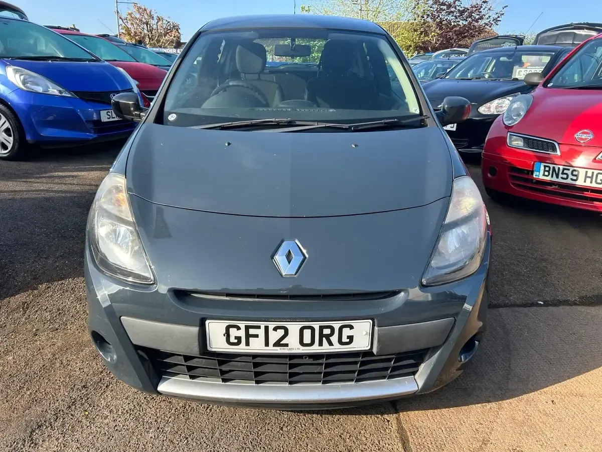 Used Renault Clio IV Expression+ 2012 Blue Hatchback