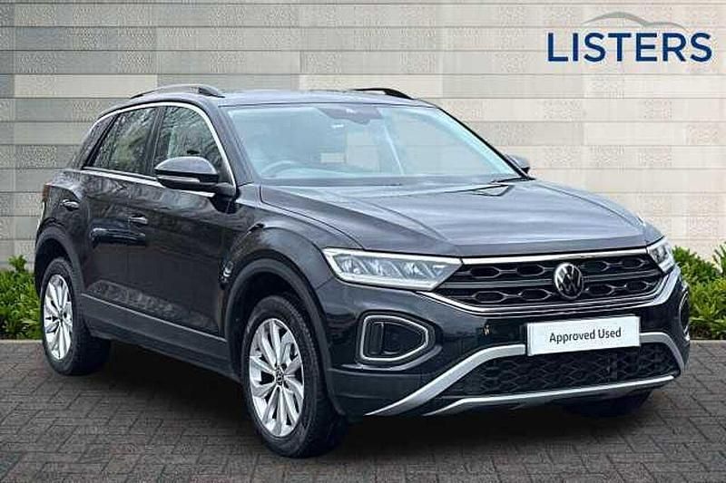Black Used 2022 VW T-Roc Life SUV | £19,995 (Fair price) - Image 1/4