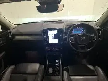 Used Volvo XC40 Ultra 163 HP (119 kW) 2025 Silver SUV