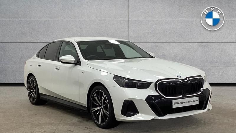 Used BMW 520 M Sport 205 HP (150 kW) 2025 White