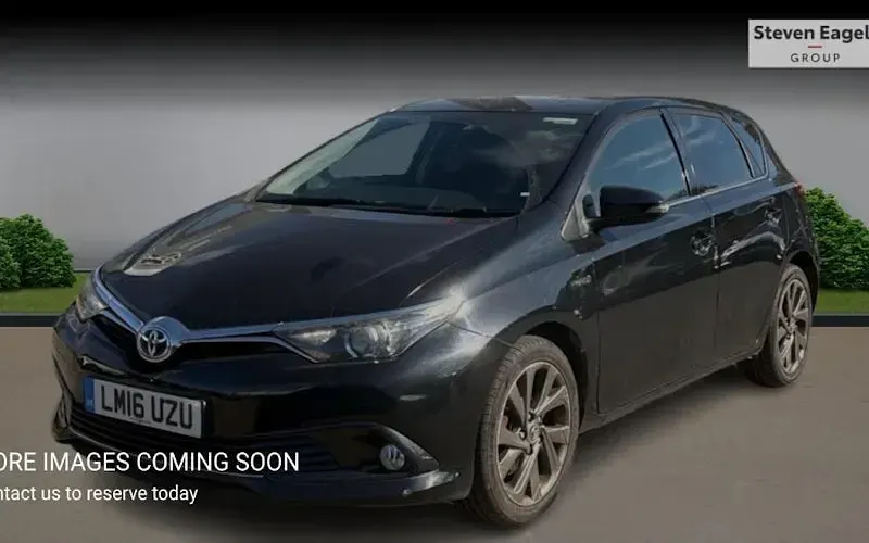 Used Toyota Auris Hybrid Design 136 HP (100 kW) 2016 Hatchback
