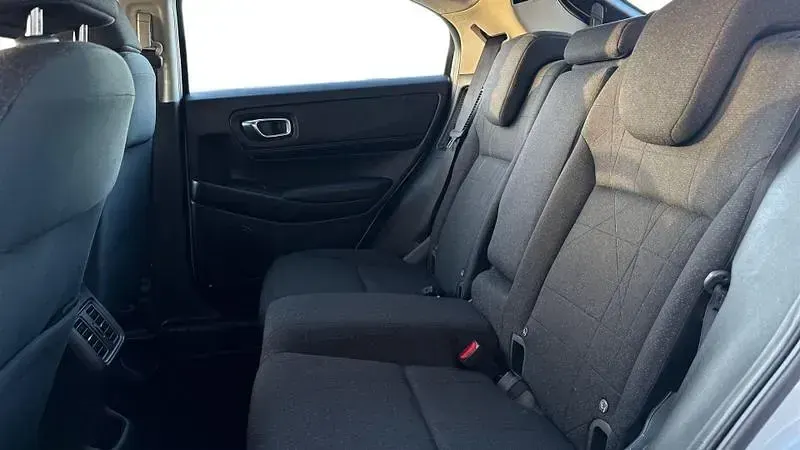 Used Honda HR-V Elegance 131 HP (96 kW) 2021 White SUV