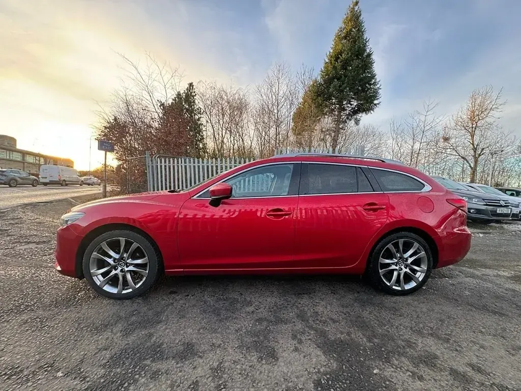 Used Mazda 6 Inclusive 175 HP (128 kW) 2016 Red Estate
