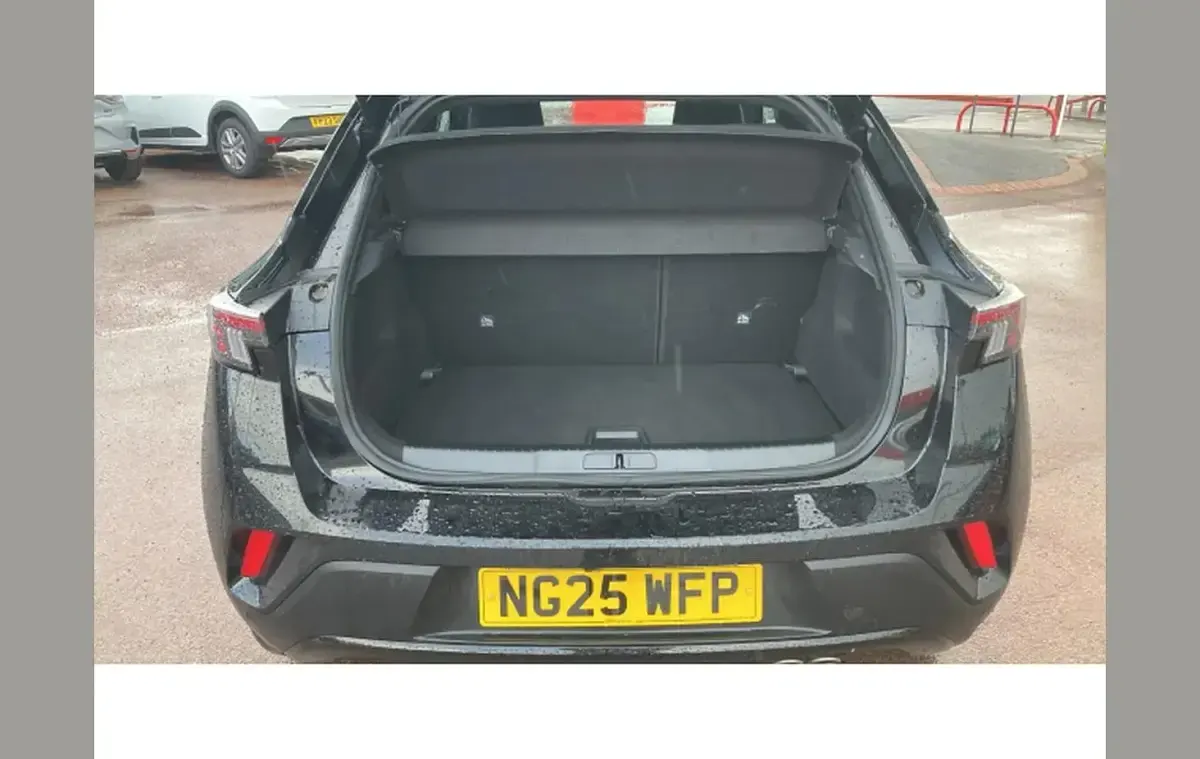Used Vauxhall Mokka Ultimate 136 HP (100 kW) 2025 Black SUV
