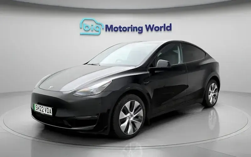 Used Tesla Model Y Long Range AWD 286 kW (389 HP) 2025 SUV
