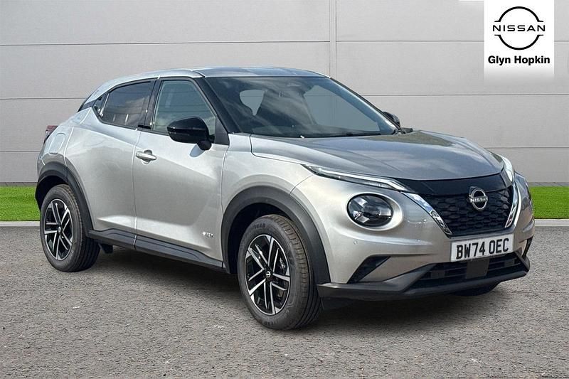 Silver New 2025 Nissan Juke N-Connecta SUV | £21,932 (Fair price) - Image 1/4