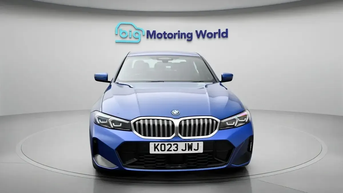 Used BMW 330e M Sport 292 HP (214 kW) 2023 Blue Sedan
