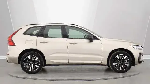 Usado Volvo XC60 Plus 350 HP (257 kW) 2026 SUV