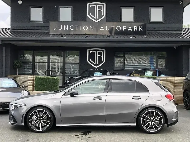 Usado Mercedes A35 AMG Executive 2022 Cinzento Citadino