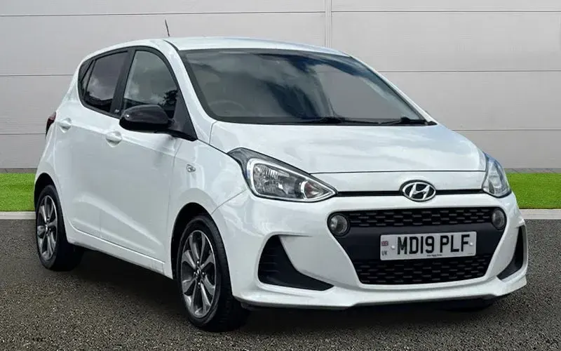 Used Hyundai i10 67 HP (49 kW) 2020 Hatchback