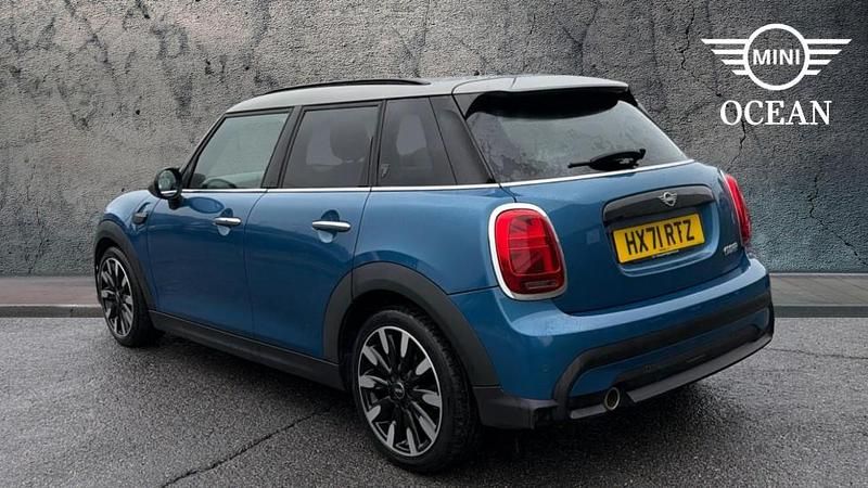 Used Mini Cooper Exclusive 134 HP (98 kW) 2021 Blue Hatchback