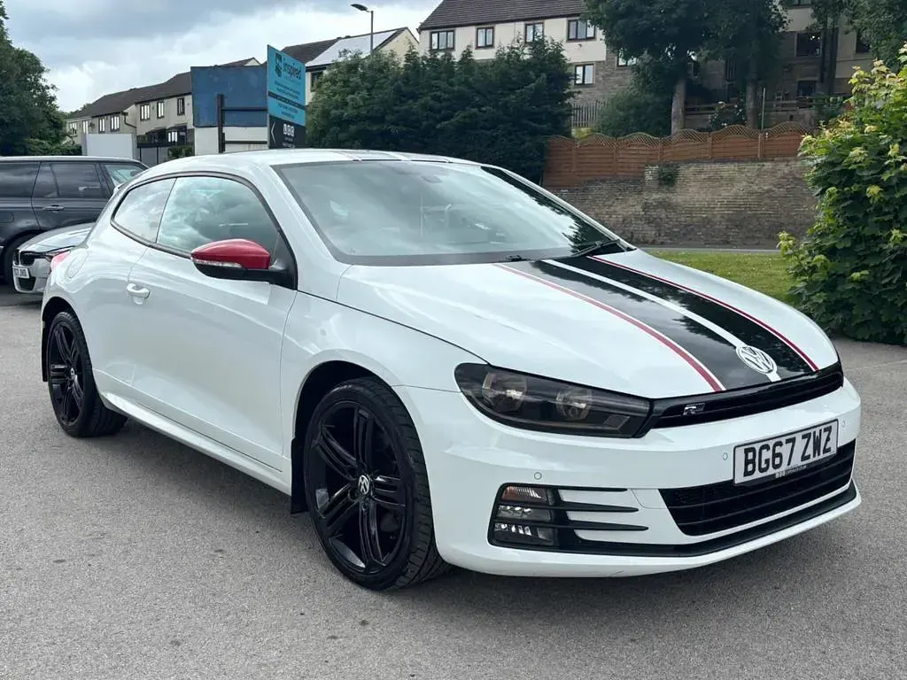 Used VW Scirocco R-line 184 HP (135 kW) 2017 White Coupe