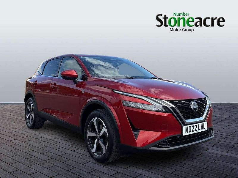 Red Used 2022 Nissan Qashqai N-Connecta SUV | £17,900 (Good price) - Image 1/4