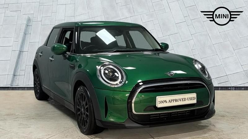 Used Mini Cooper Classic 134 HP (98 kW) 2022 Green Hatchback