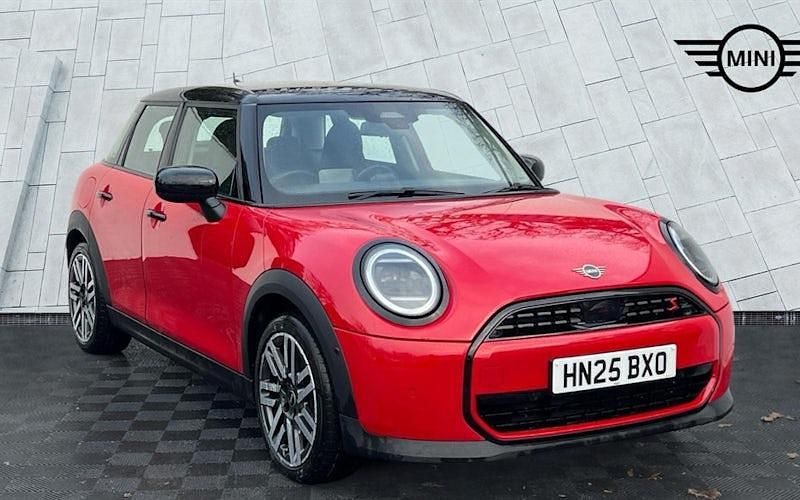 Used Mini Cooper Classic 204 HP (150 kW) 2025 Hatchback